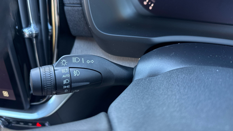 Volvo XC90 2.0 T8 406 PHEV Ultra Dark 5dr AWD Geartronic Estate